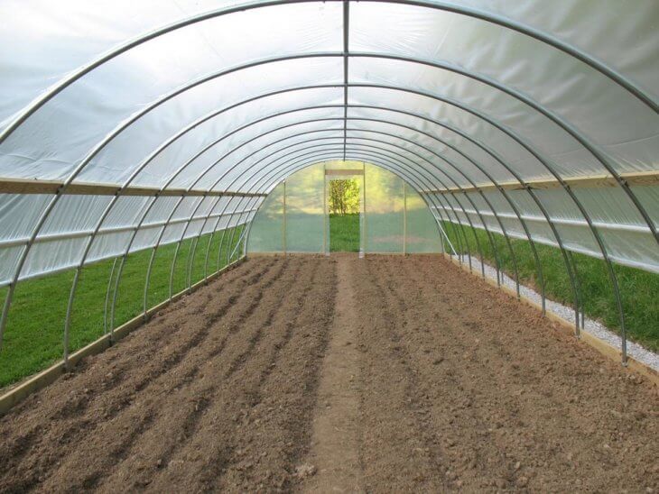 Как выбрать плёнку для парника и теплицы?