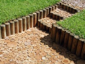 Дорожки из деревянных спилов