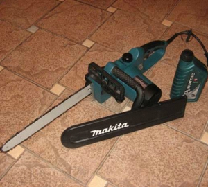 MAKITA UC4020A