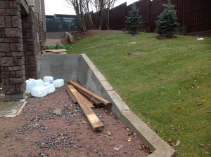 Как построить подпорную стенку